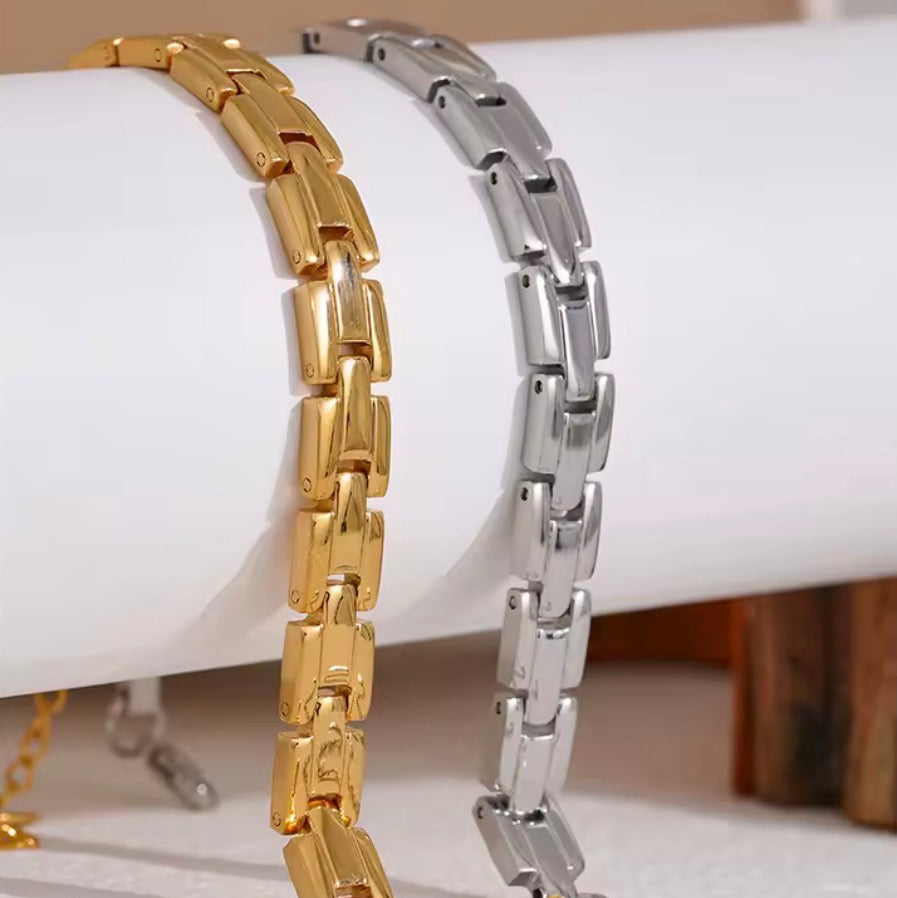Roman Bracelet