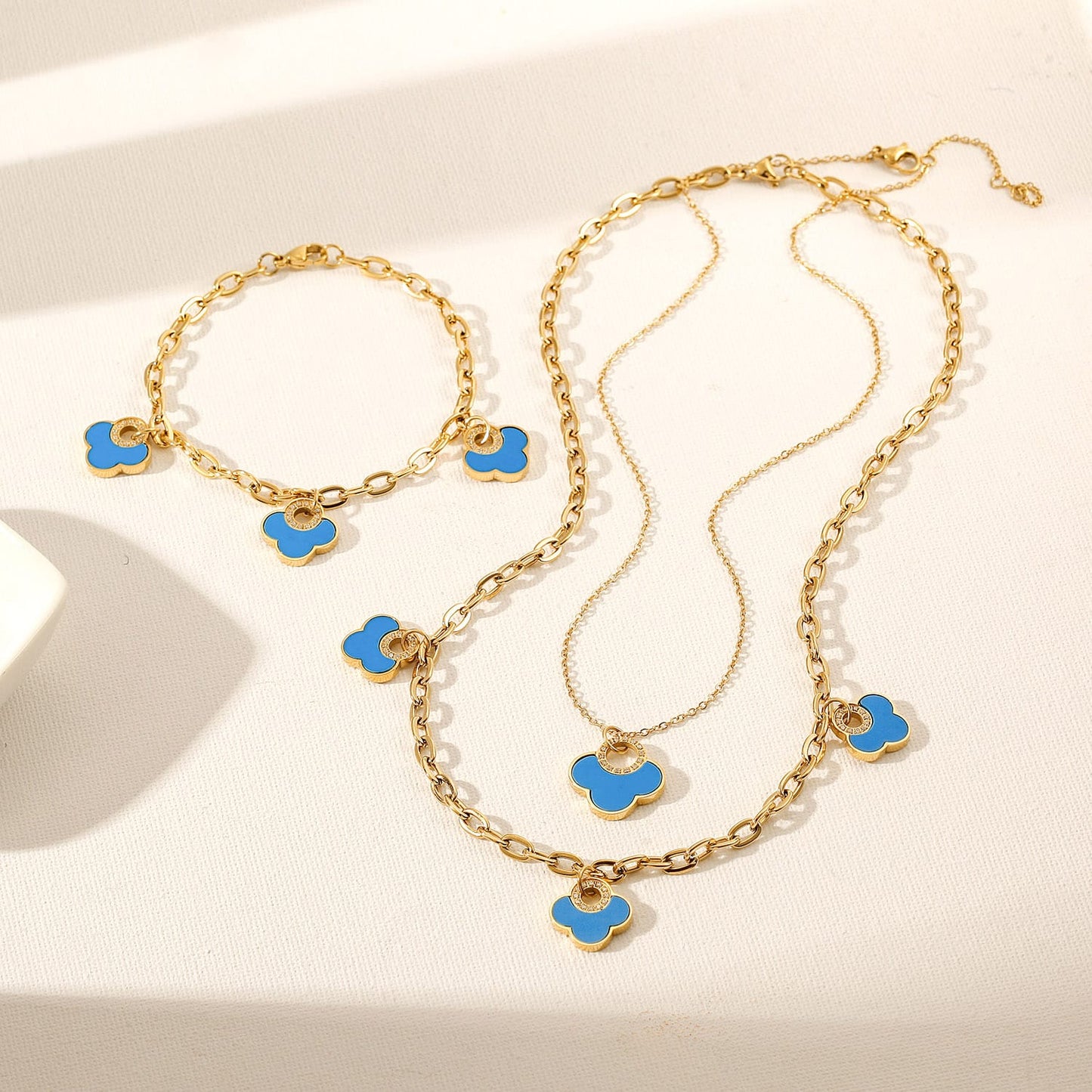 Modern Clover Bracelet