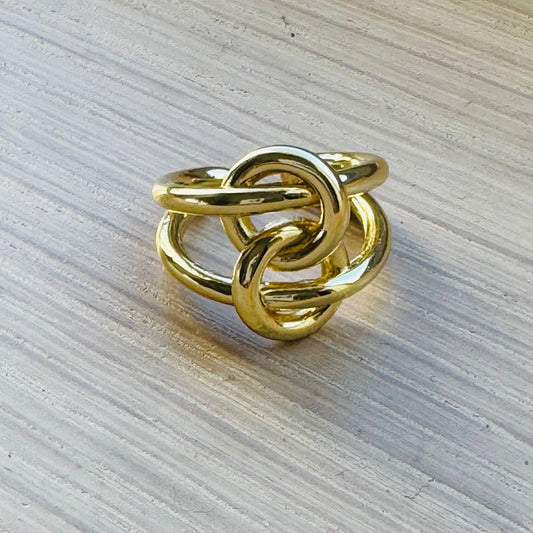 Double Knot Ring