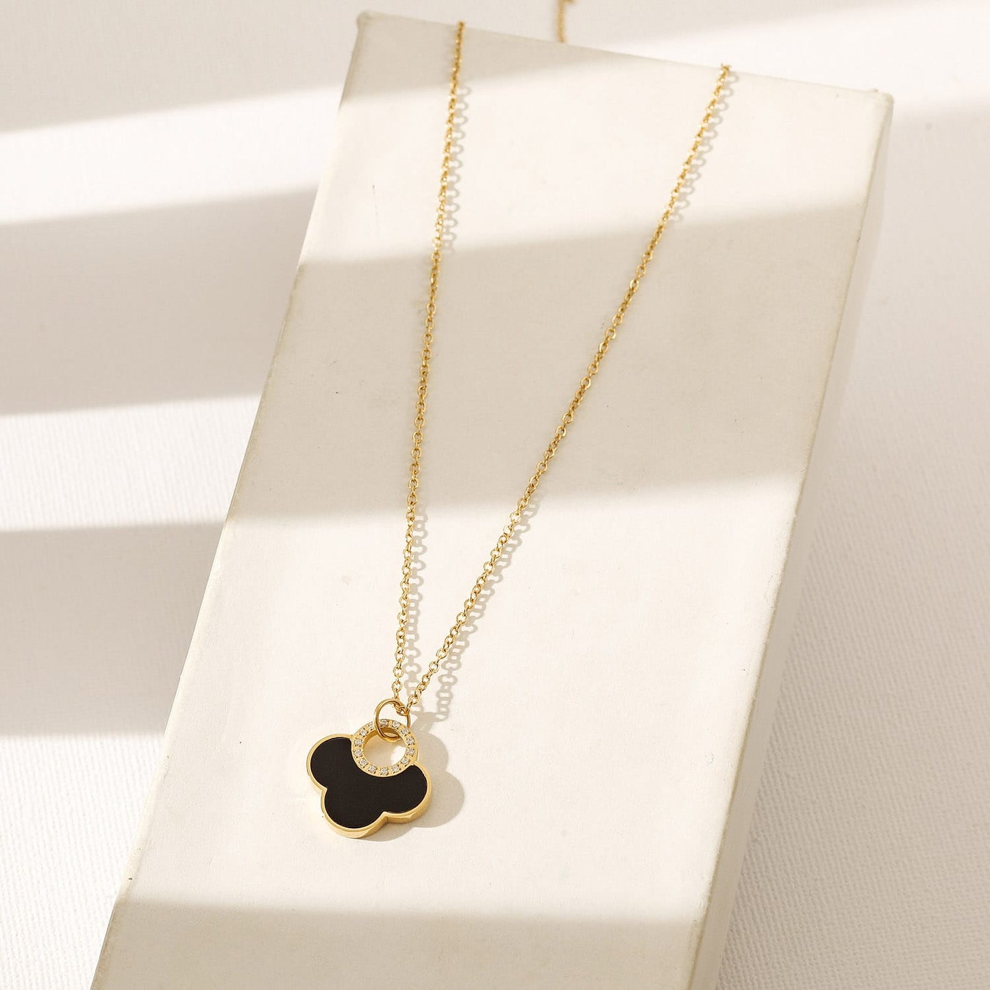 Modern Single Clover Necklace