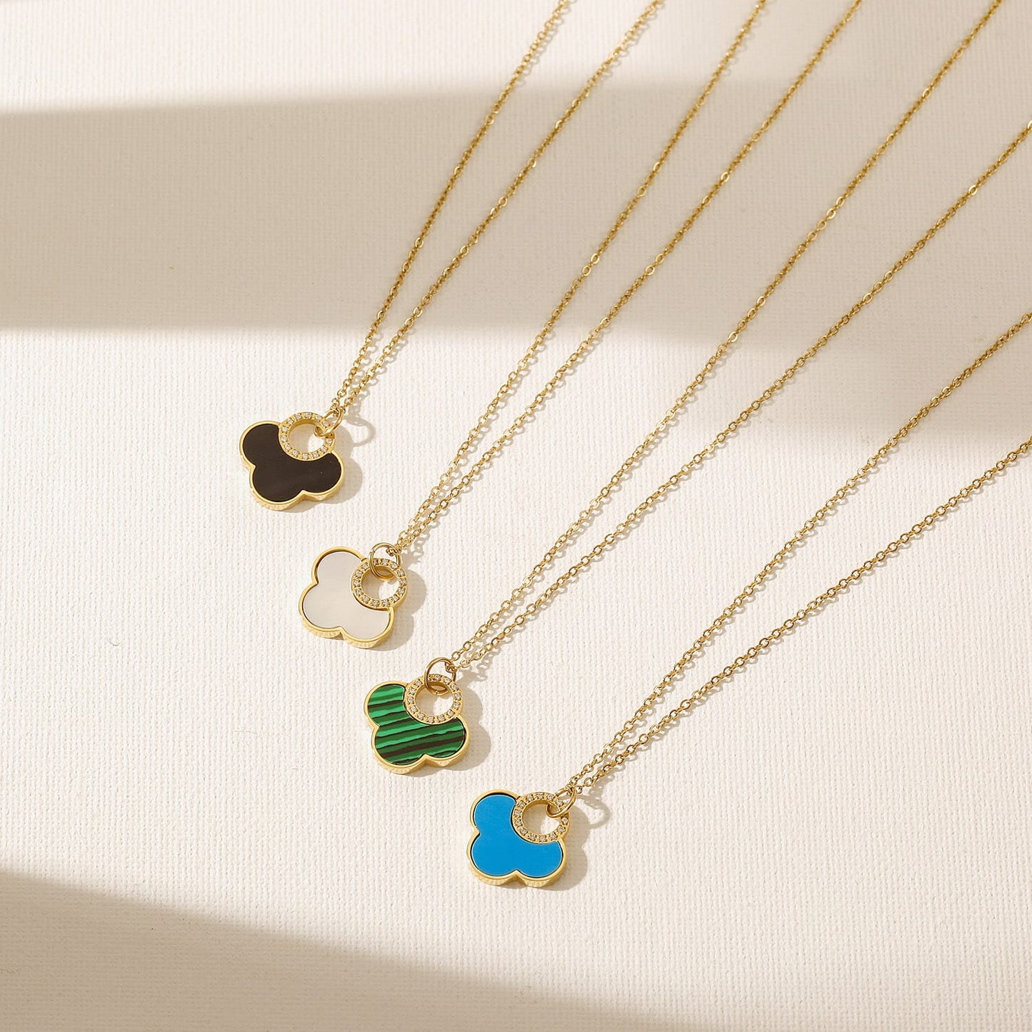 Modern Single Clover Necklace