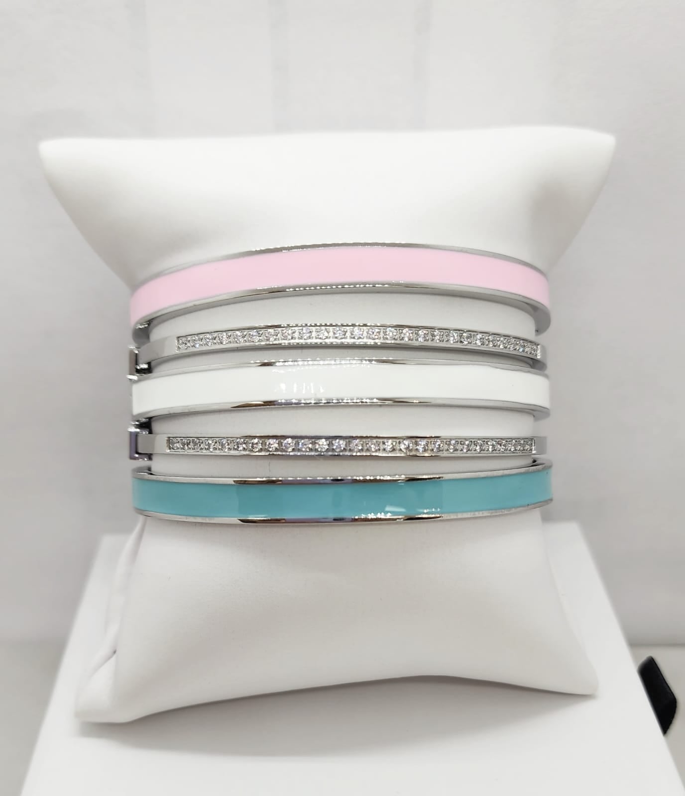 Color Bangle