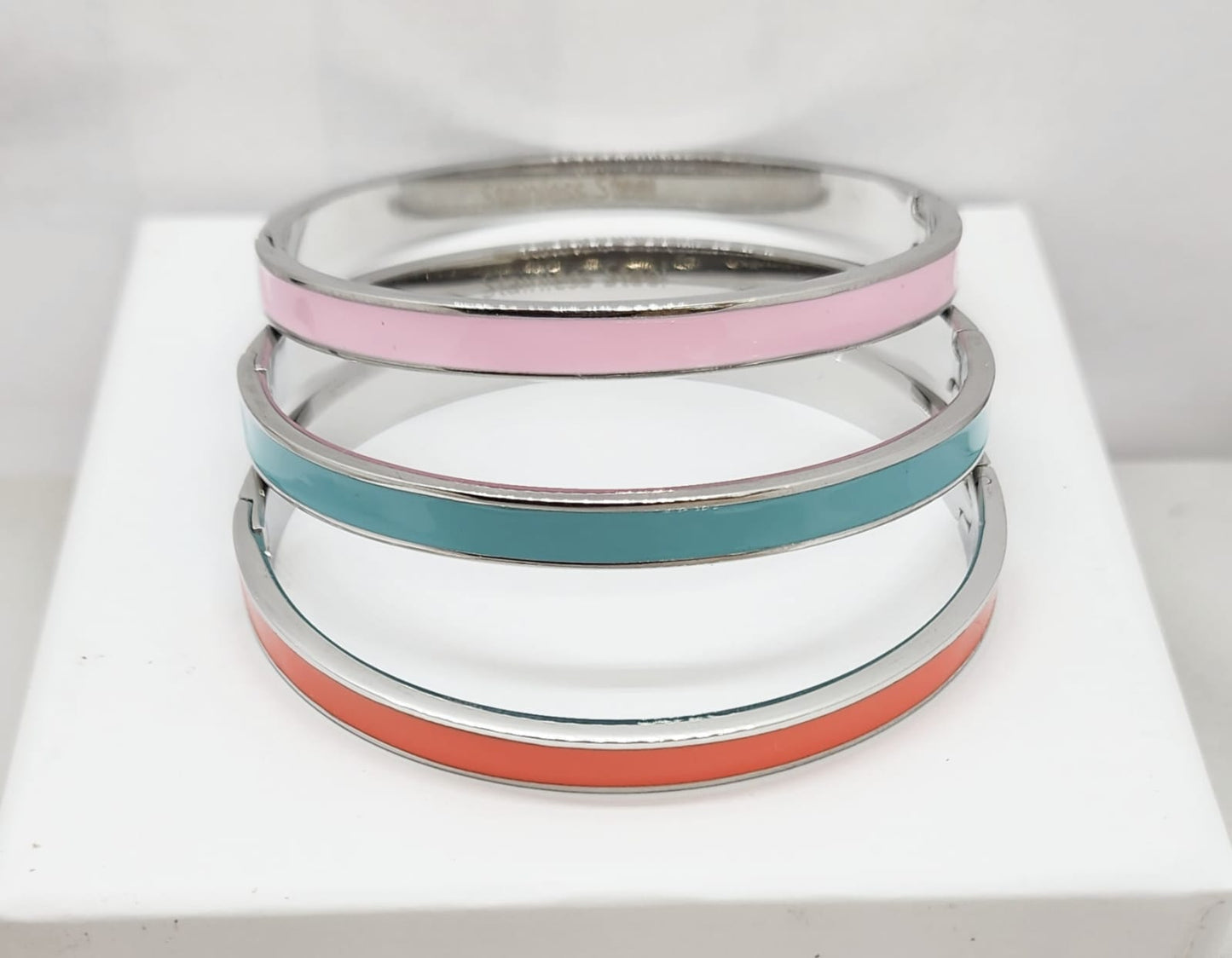 Color Bangle